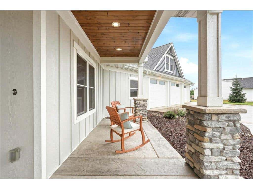 Photo of 984 152nd AVENUE, New Richmond, WI 54017 (MLS # 7109814)