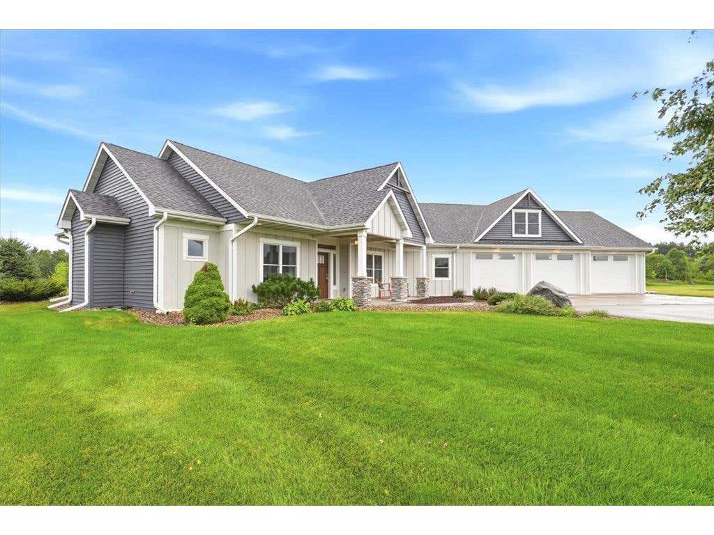 Photo of 984 152nd AVENUE, New Richmond, WI 54017 (MLS # 7109814)