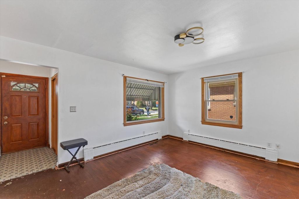 Photo of 6242 W Leon TERRACE, Milwaukee, WI 53218 (MLS # 1939399)