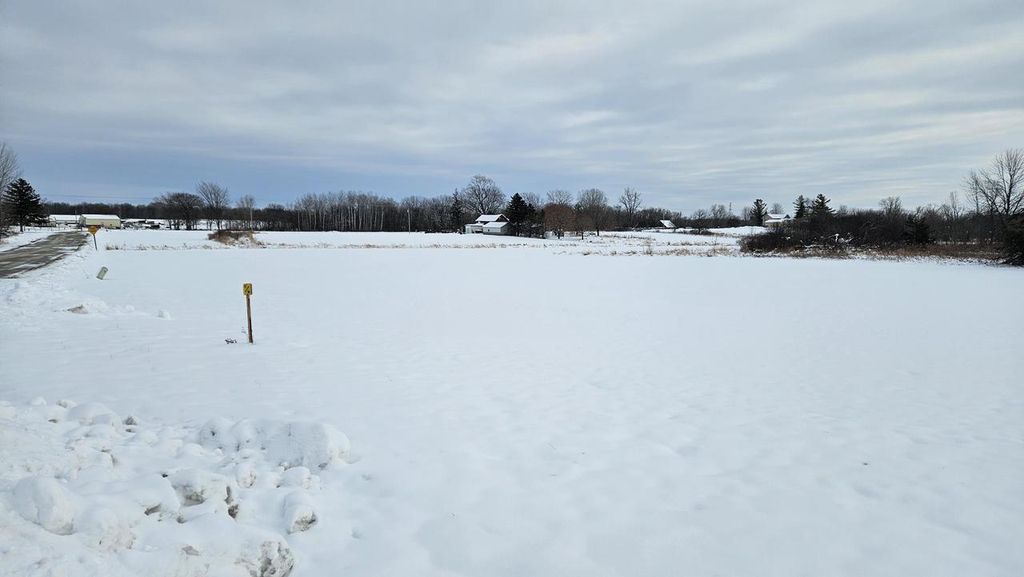 Photo of N8319 Airport ROAD, Watertown, WI 53094 (MLS # 1944809)