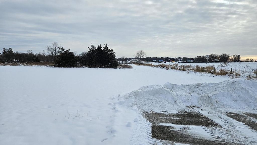 Photo of N8319 Airport ROAD, Watertown, WI 53094 (MLS # 1944809)