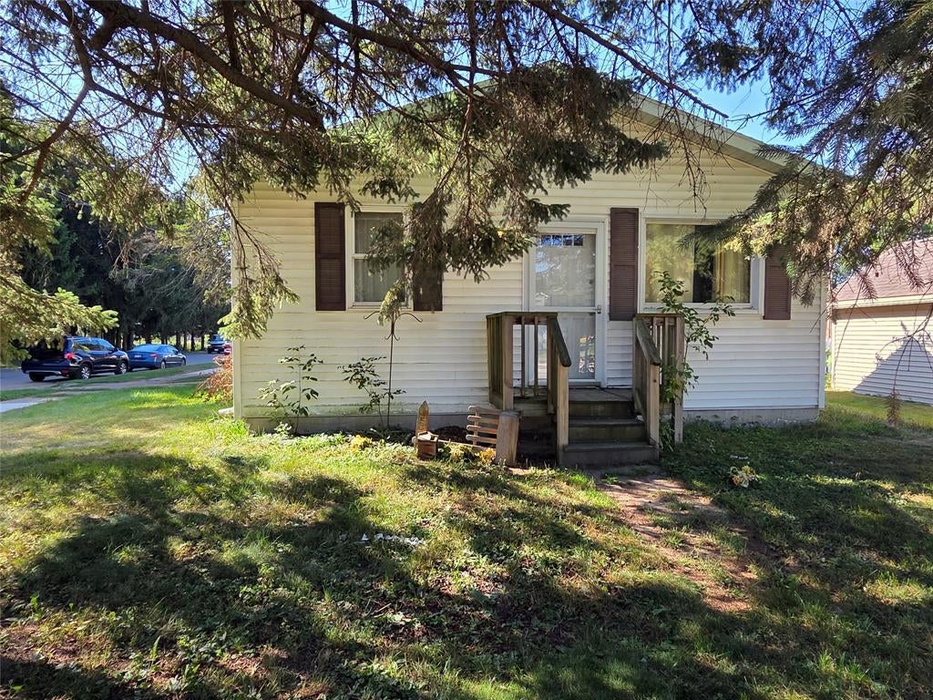 Photo of 428 E School STREET, Thorp, WI 54771 (MLS # 1604503)