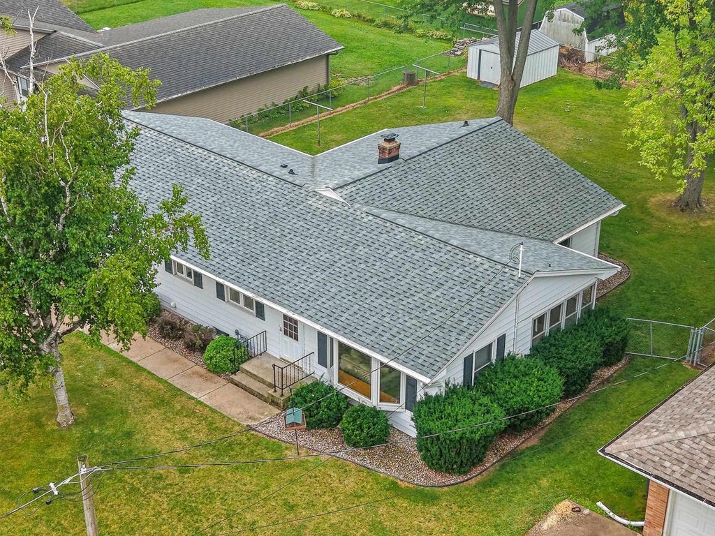 Photo of 524 E St Joseph STREET, Green Bay, WI 54301 (MLS # 50330730)
