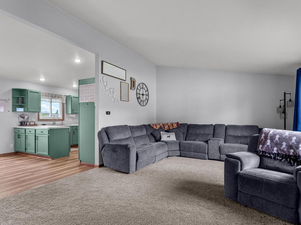 Photo of 203 Oakwood DRIVE, Manitowoc, WI 54220 (MLS # 1968379)