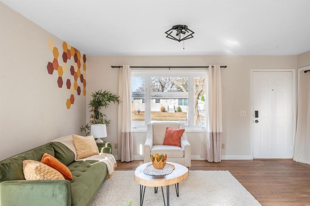 Photo of 229 Crystal LANE, Madison, WI 53714 (MLS # 2018492)