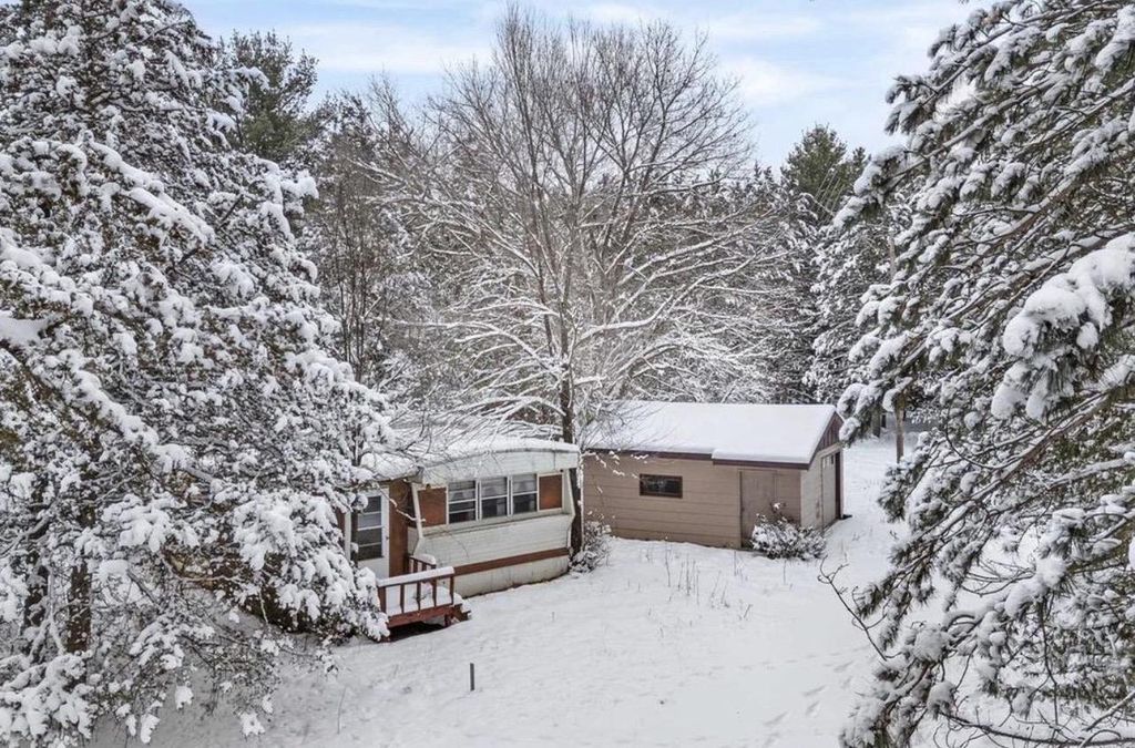 Photo of N4974 Brentwood WAY, Montello, WI 53949 (MLS # 2016479)