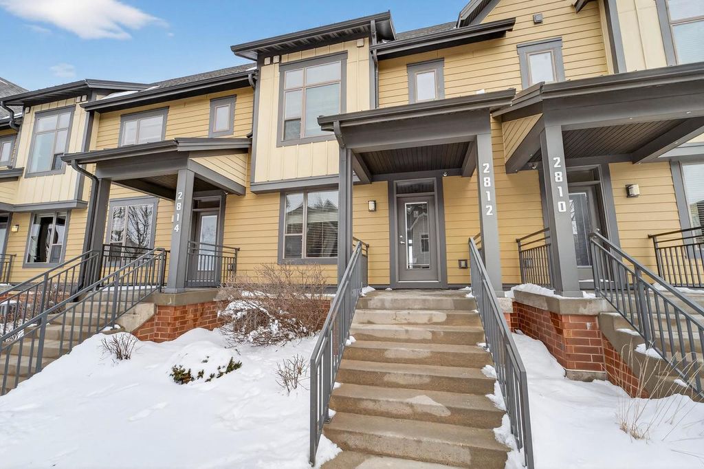 Photo of 2812 No Oaks RIDGE, Fitchburg, WI 53711 (MLS # 2019078)