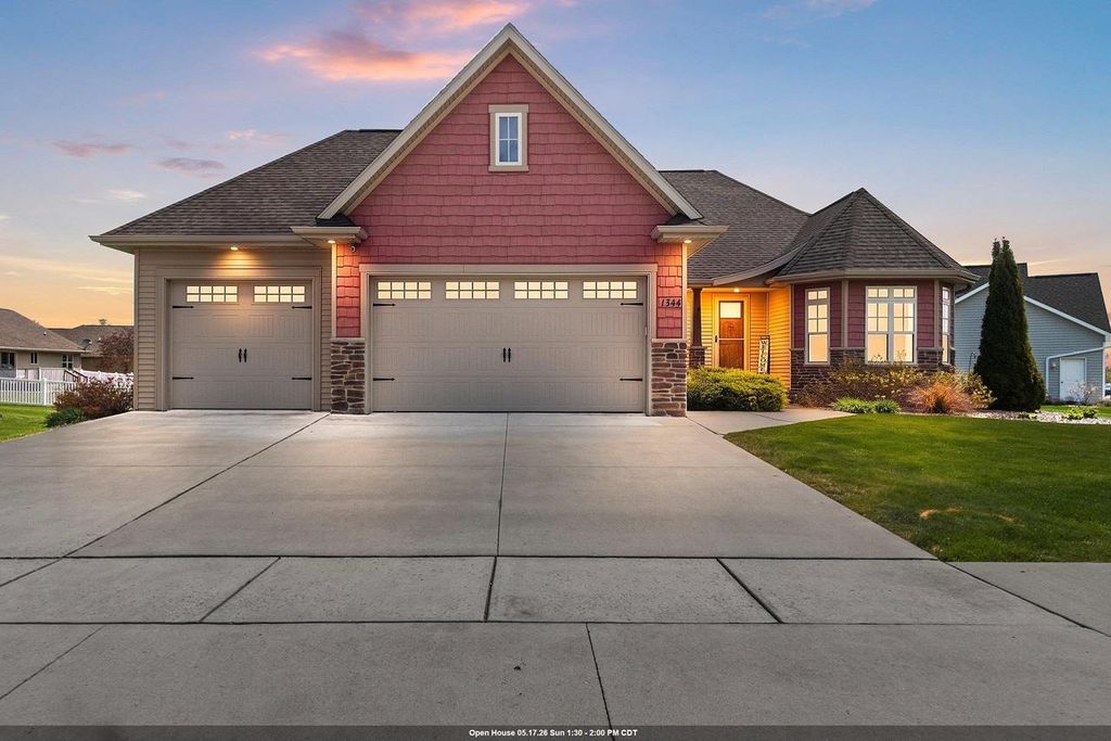Photo of 1344 Lear LANE, De Pere, WI 54115 (MLS # 50325412)