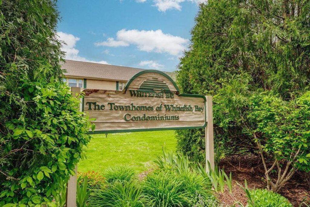 Photo of 4858 N Shoreland AVENUE, Whitefish Bay, WI 53217 (MLS # 1955781)