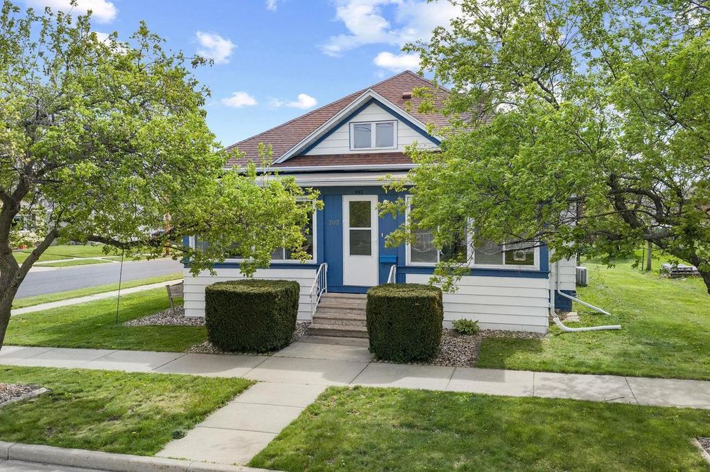 Photo of 202 Sumner AVENUE, Tomah, WI 54460 (MLS # 2023075)