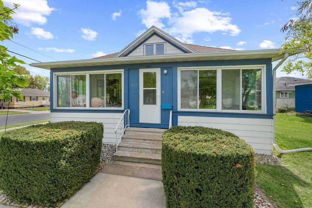 Photo of 202 Sumner AVENUE, Tomah, WI 54460 (MLS # 2023075)