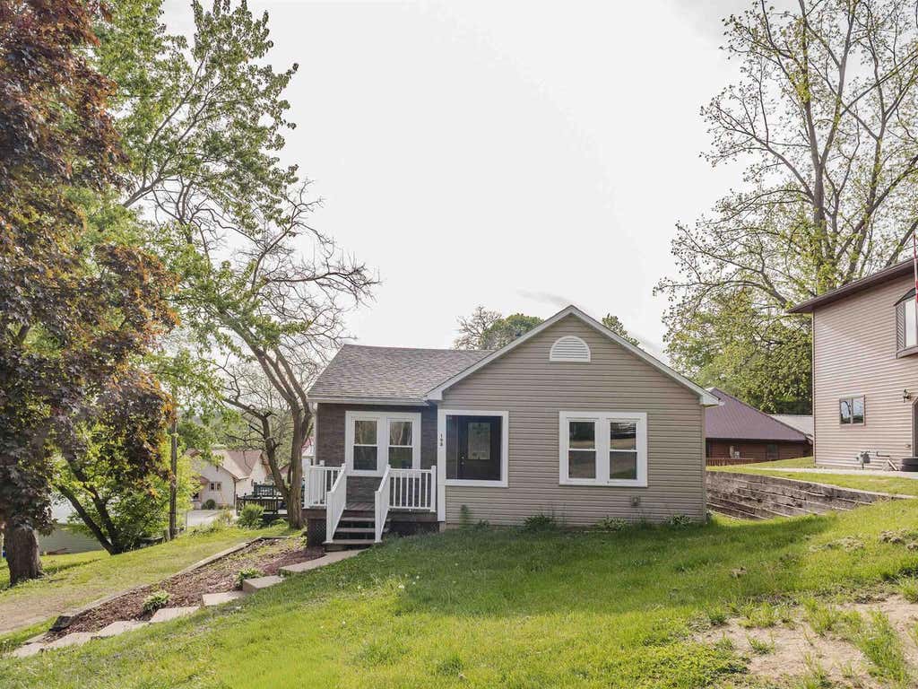 Photo of 198 S Rosa STREET, Richland Center, WI 53581 (MLS # 2023358)