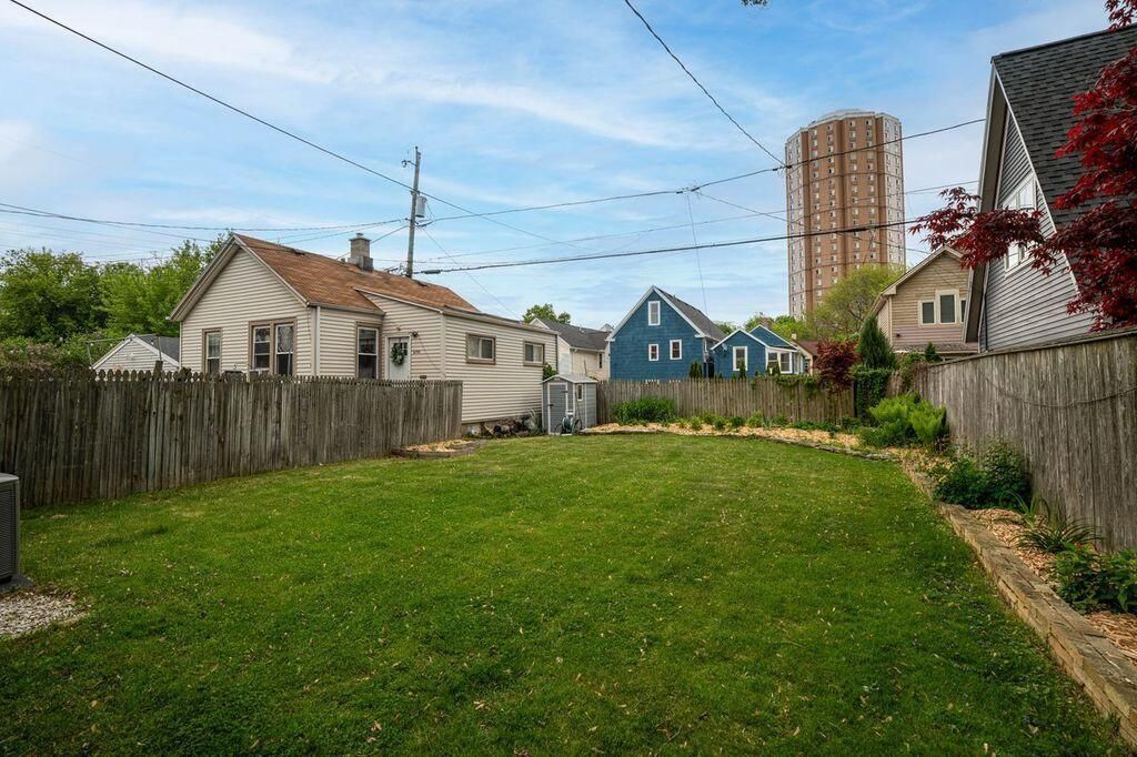 Photo of 1666 N Humboldt AVENUE, Milwaukee, WI 53202 (MLS # 1963751)