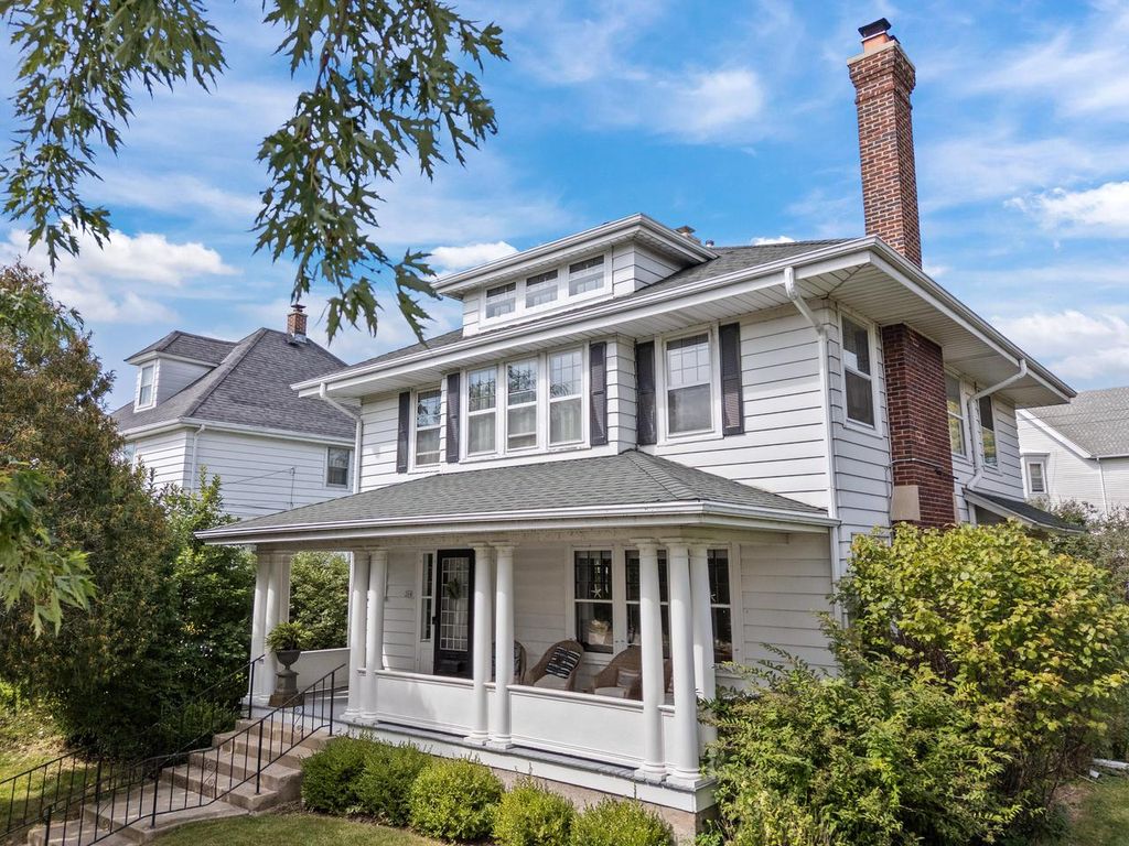 Photo of 204 W Jackson STREET, Port Washington, WI 53074 (MLS # 1949514)