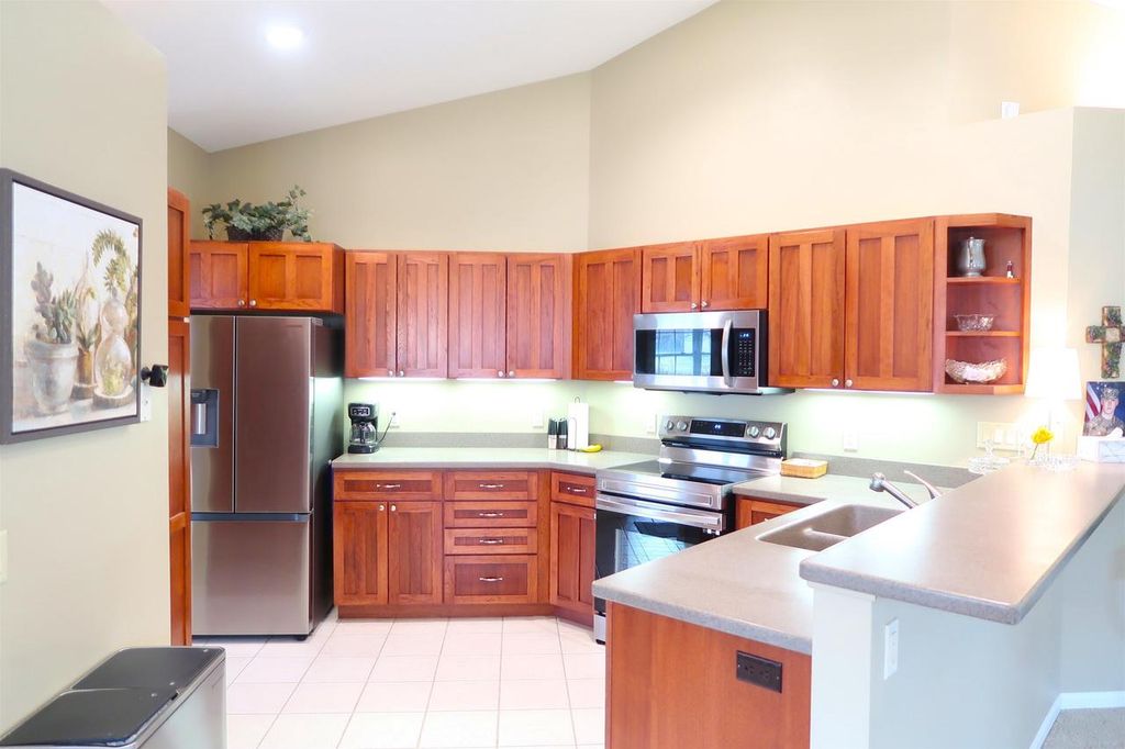 Photo of 715 N Heatherstone DRIVE, Sun Prairie, WI 53590 (MLS # 2016960)