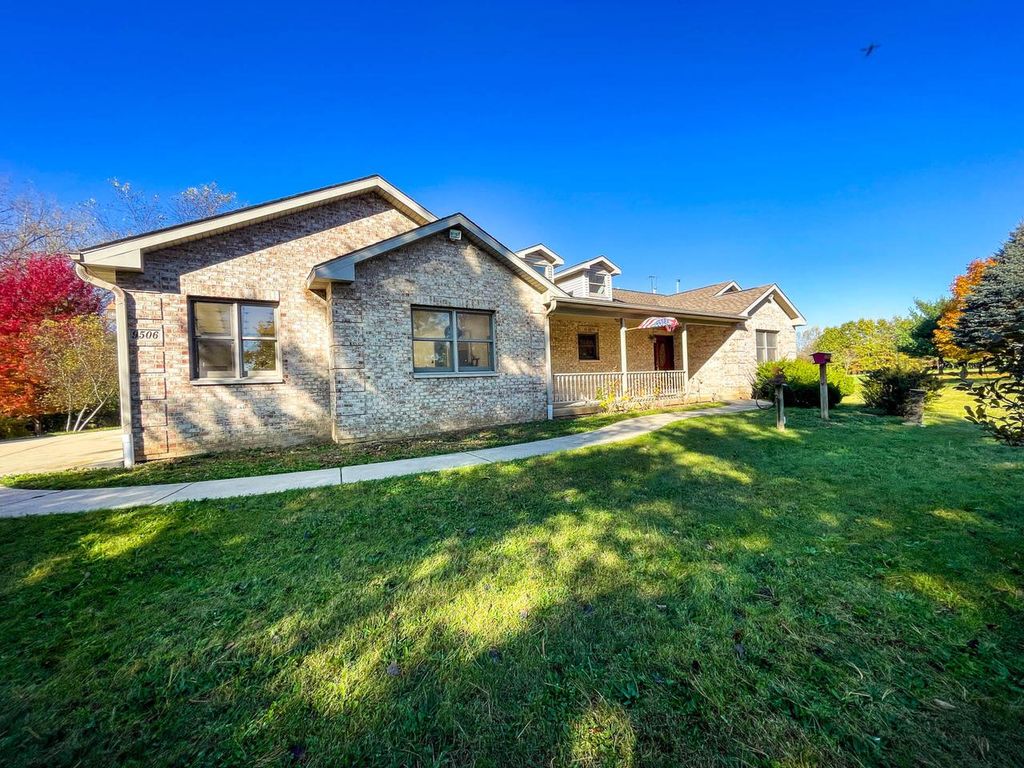 Photo of 9506 296th AVENUE, Salem, WI 53168 (MLS # 1940175)