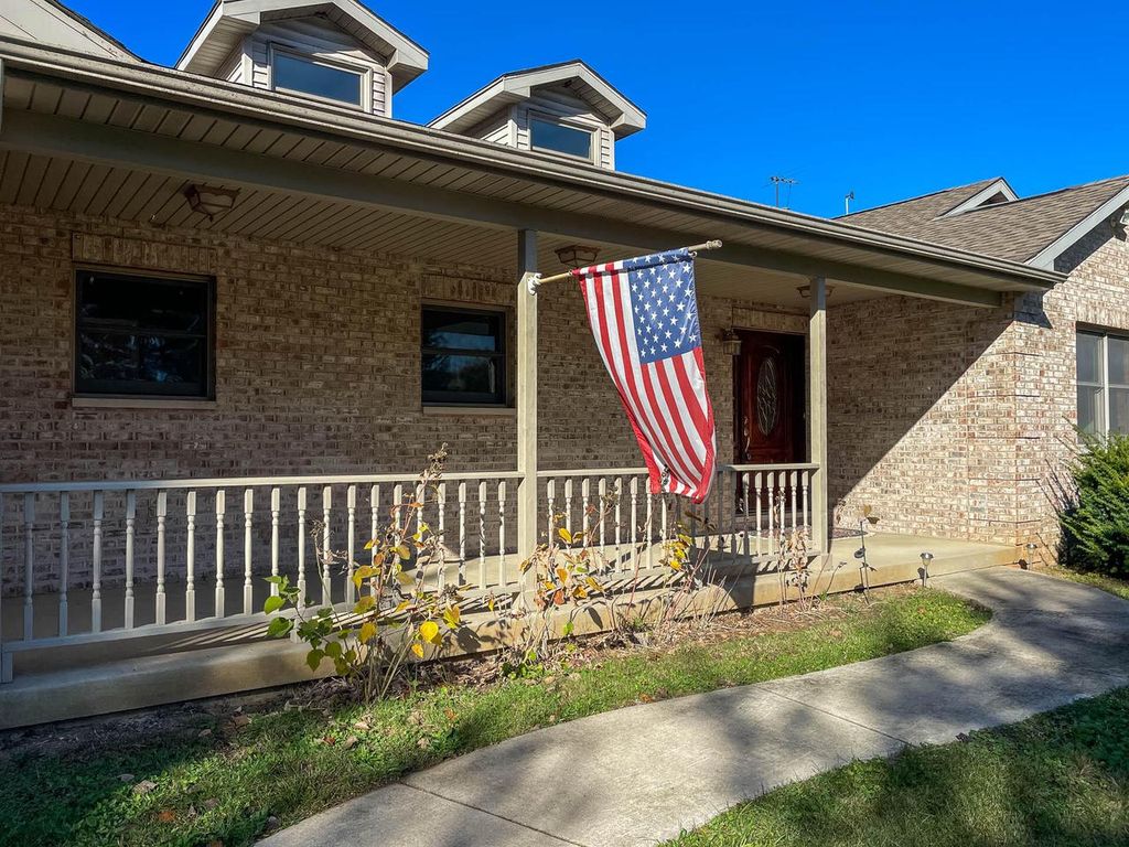 Photo of 9506 296th AVENUE, Salem, WI 53168 (MLS # 1940175)