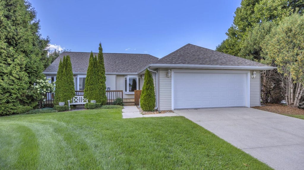 Photo of 1645 Settlement TRAIL, Sheboygan, WI 53081 (MLS # 1980178)