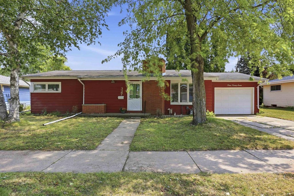 Photo of 327 S Roger STREET, Kimberly, WI 54136 (MLS # 50329955)