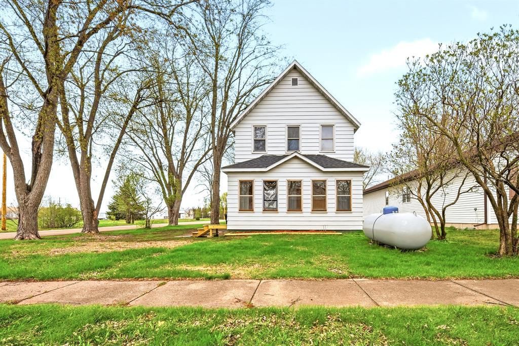 Photo of 105 E Crumb STREET, Gilman, WI 54433 (MLS # 1600336)
