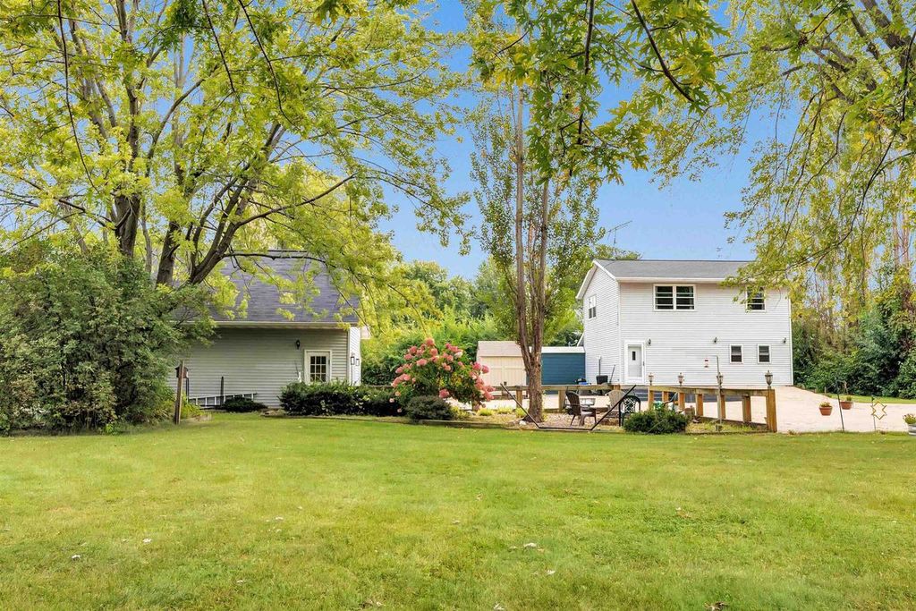 Photo of W350 County Road H, Fremont, WI 54940 (MLS # 50325422)