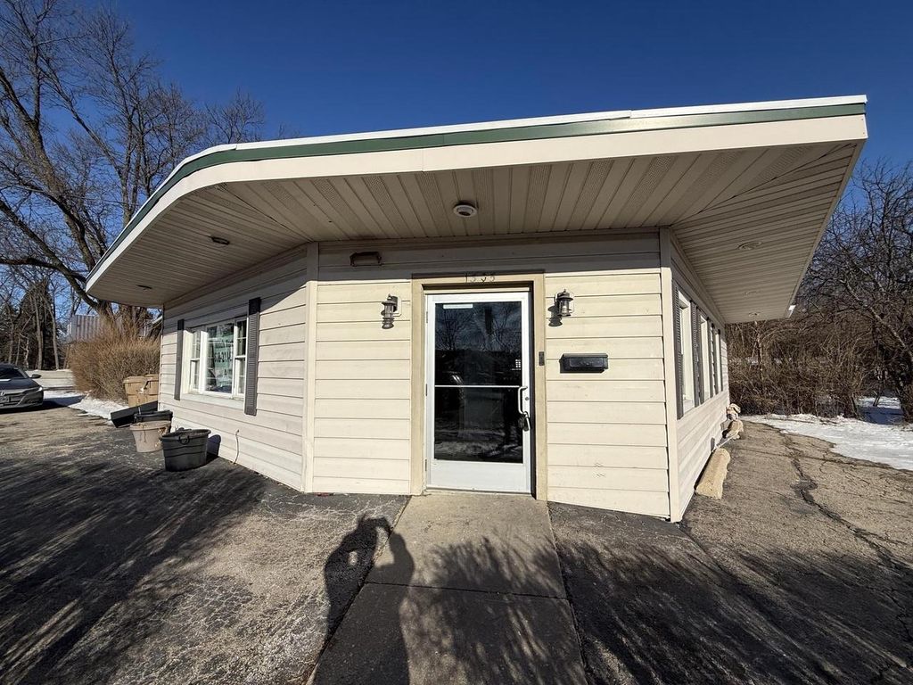 Photo of 1305 S Park STREET, Madison, WI 53715 (MLS # 2018592)