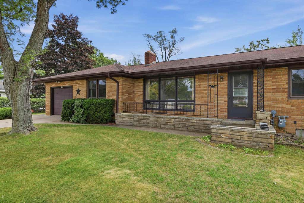 Photo of 3505 Stanley STREET, Stevens Point, WI 54481 (MLS # 22603775)
