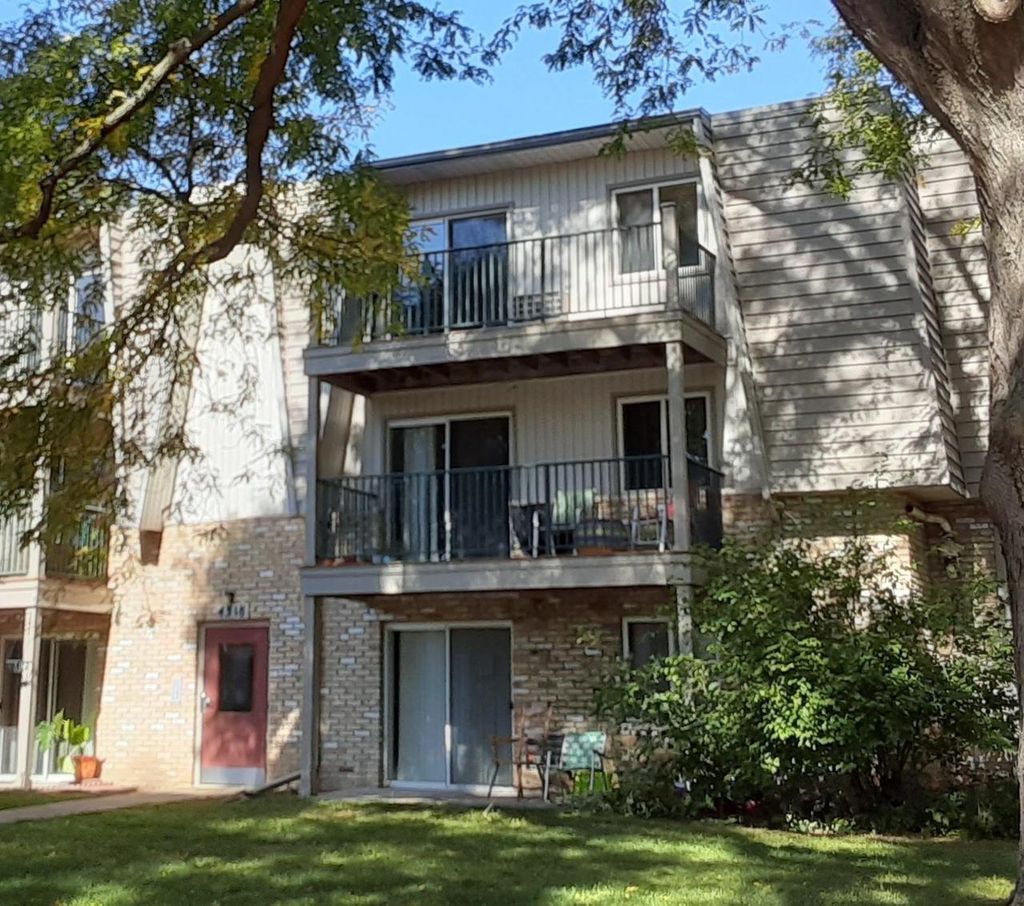 Photo of 1717 Edgewood AVENUE, Racine, WI 53404 (MLS # 1945177)