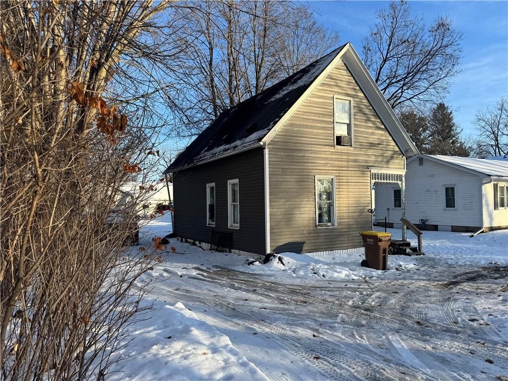 Photo of 654 Franklin STREET, Mondovi, WI 54755 (MLS # 1597796)