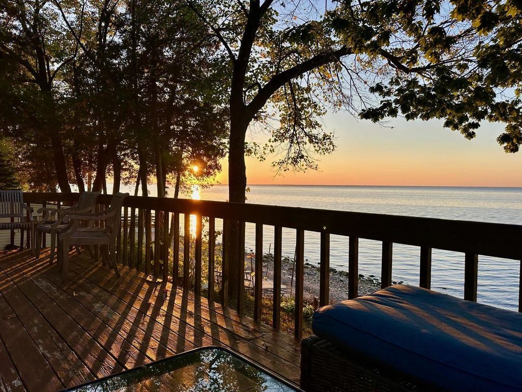 Photo of 5141 Edgewater Beach ROAD, Green Bay, WI 54311 (MLS # 50322258)
