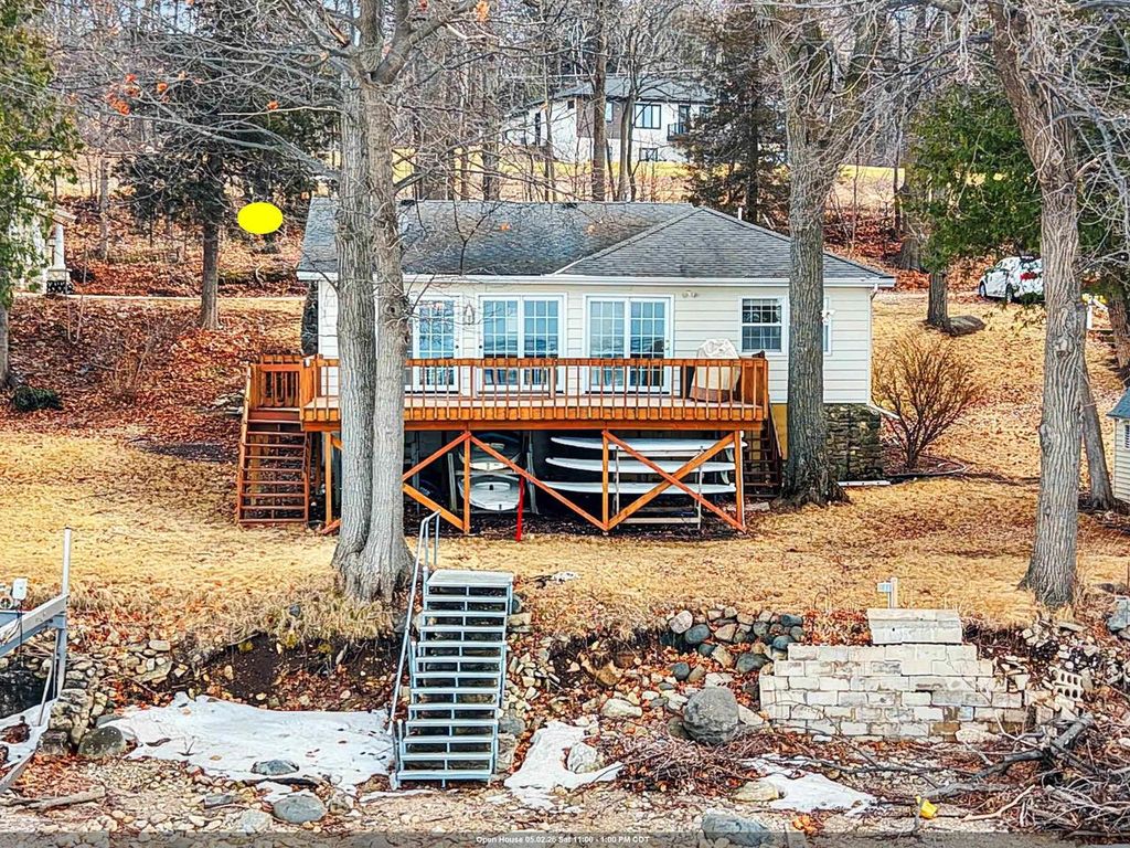 Photo of 5141 Edgewater Beach ROAD, Green Bay, WI 54311 (MLS # 50322258)