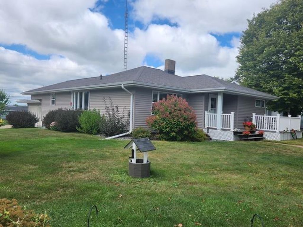 Photo of 201 N 3rd STREET, Colby, WI 54421 (MLS # 22601113)