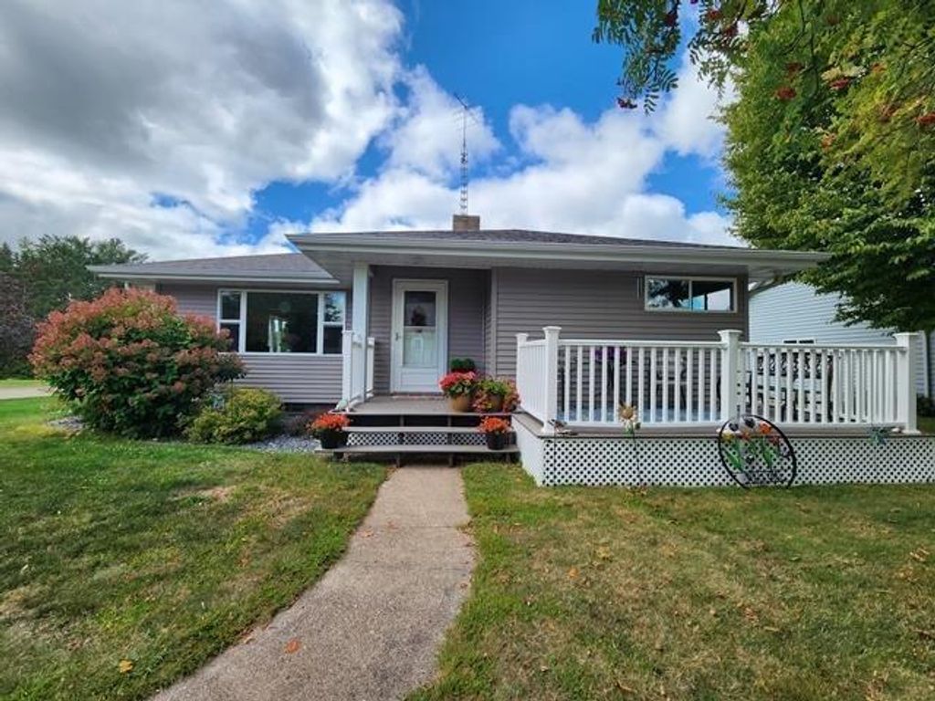 Photo of 201 N 3rd STREET, Colby, WI 54421 (MLS # 22601113)