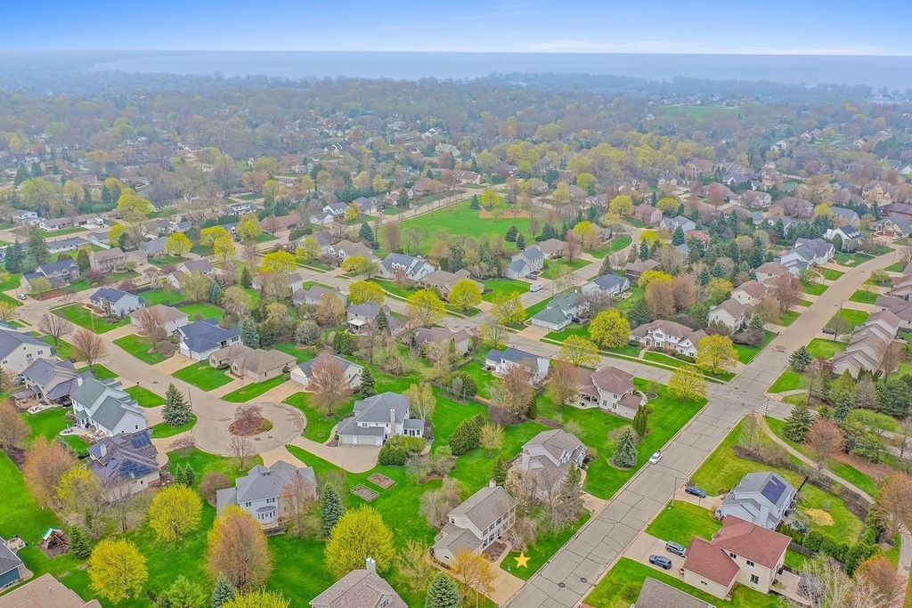 Photo of 228 Bosworth LANE, Neenah, WI 54956 (MLS # 50324428)
