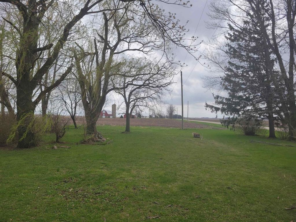 Photo of 430 N Scharine ROAD, Avalon, WI 53505 (MLS # 2021266)