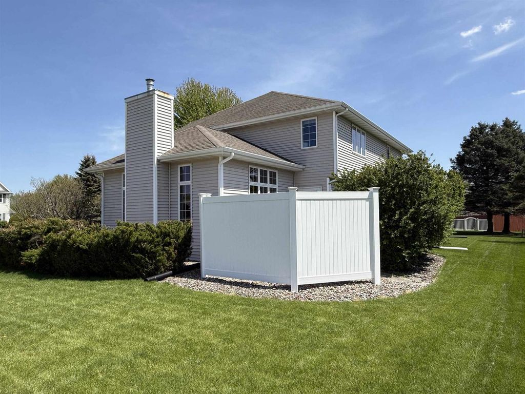 Photo of 3402 Kingsbridge DRIVE, Janesville, WI 53546 (MLS # 2023242)