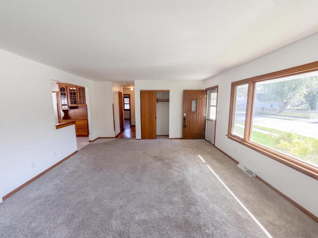 Photo of 2322 Cooper AVENUE, Sheboygan, WI 53083 (MLS # 1985495)