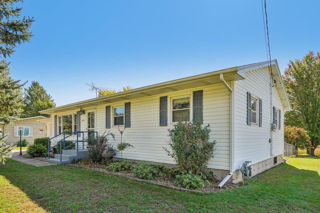 Photo of 416 E Church STREET, Orfordville, WI 53576 (MLS # 2034319)