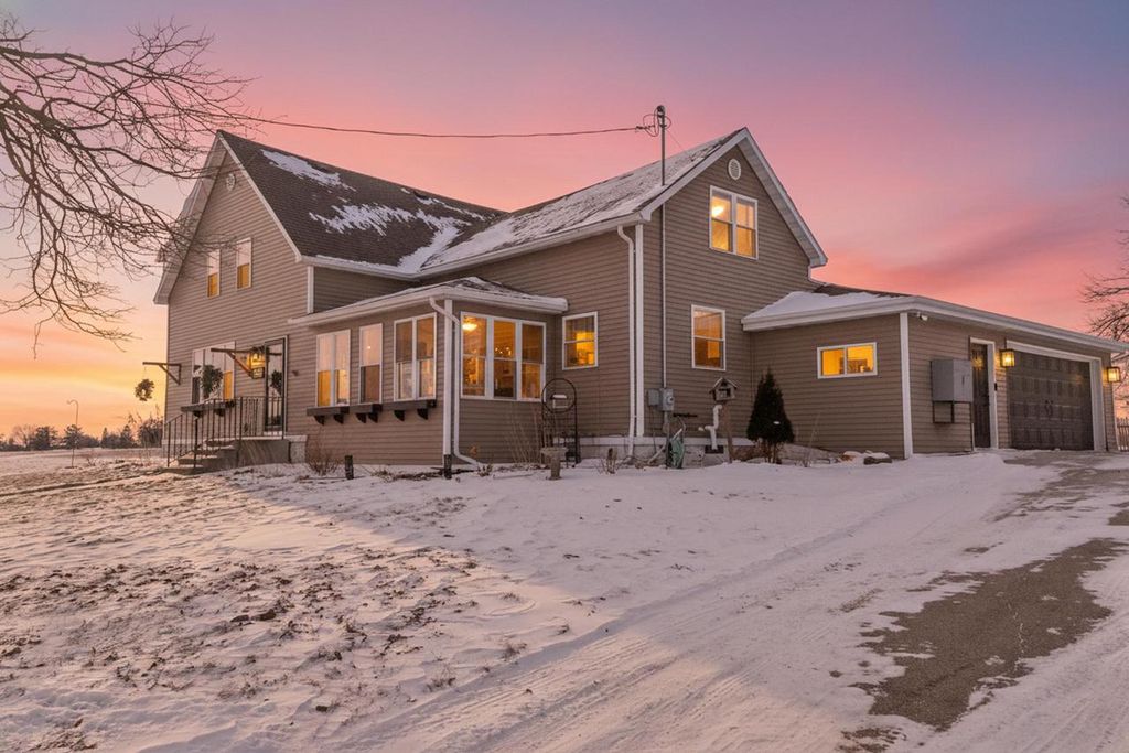 Photo of 4292 Stagecoach ROAD, Green Bay, WI 54311 (MLS # 50320467)