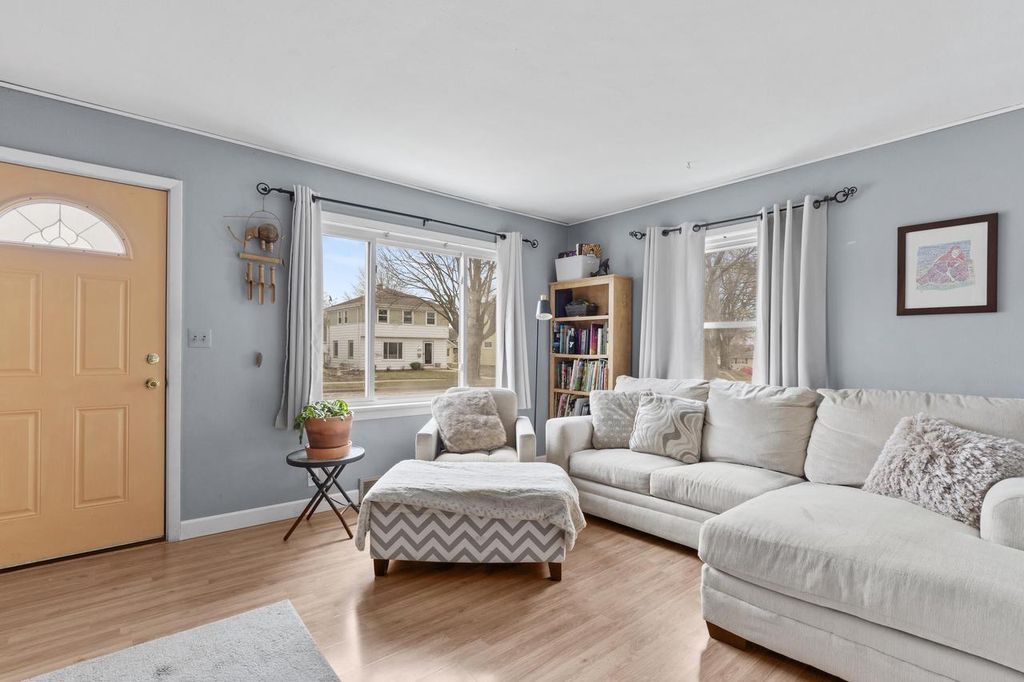 Photo of 3527 N 99th STREET, Milwaukee, WI 53222 (MLS # 1954749)