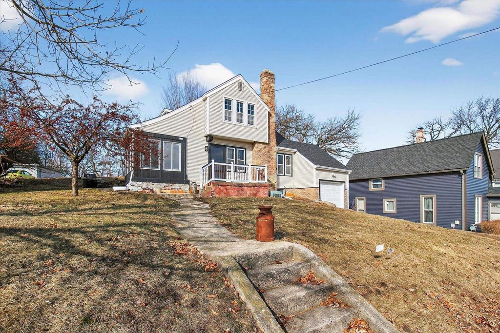 Photo of 117 S Main STREET, Monticello, WI 53570 (MLS # 2017135)