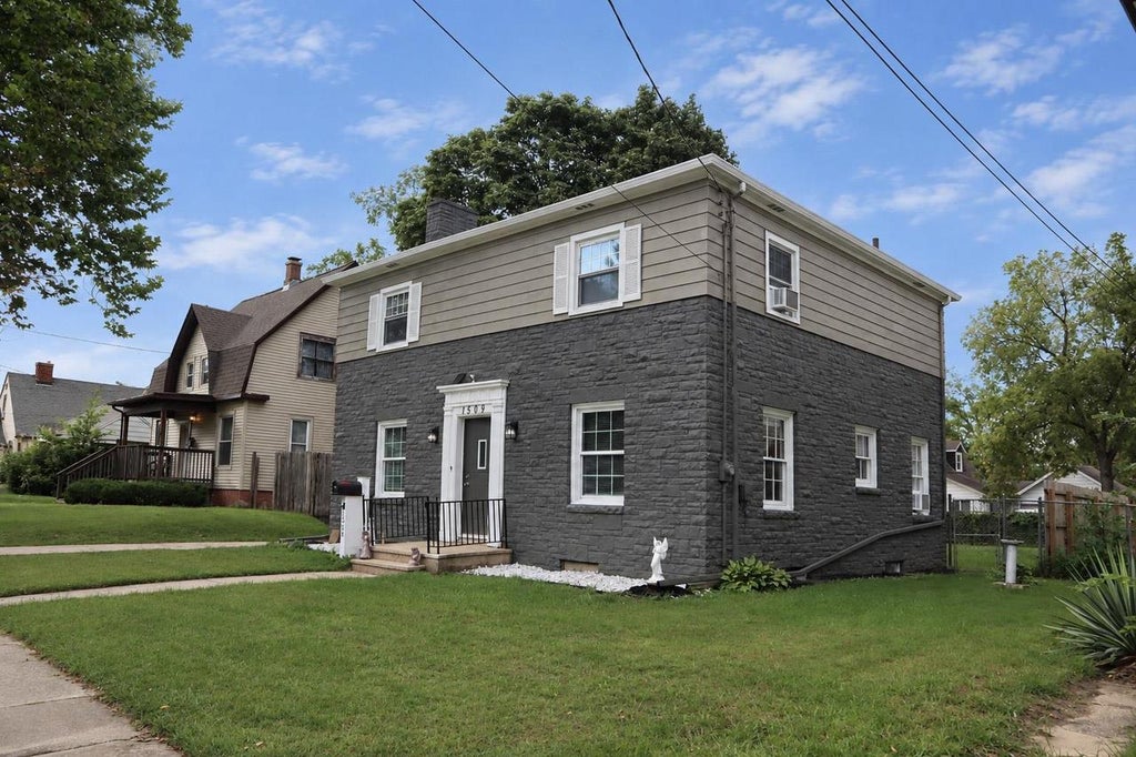 Photo of 1509 St Lawrence AVENUE, Beloit, WI 53511 (MLS # 2033202)