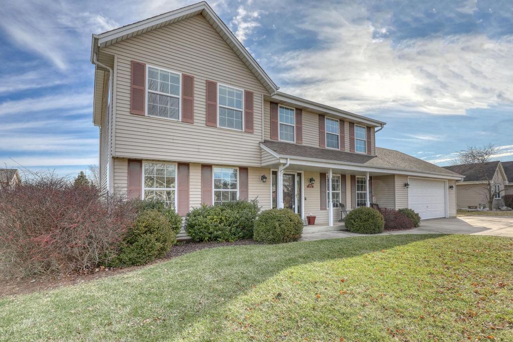 Photo of 5443 Heidi DRIVE, Racine, WI 53402 (MLS # 1947246)