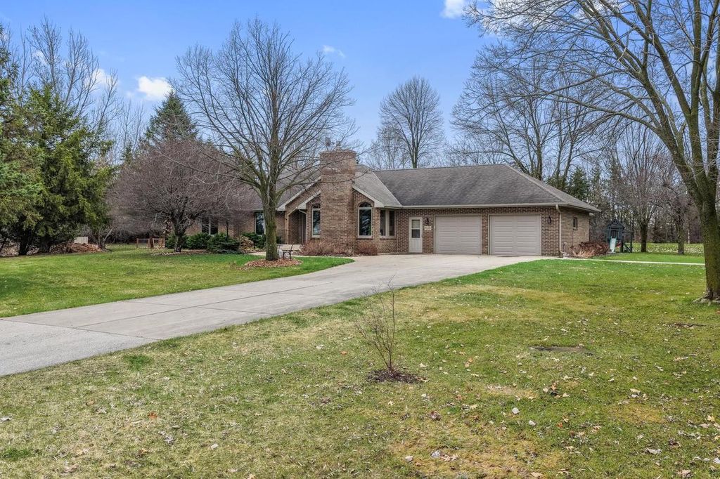 Photo of 3280 Old Janssen TRAIL, De Pere, WI 54115 (MLS # 50323800)