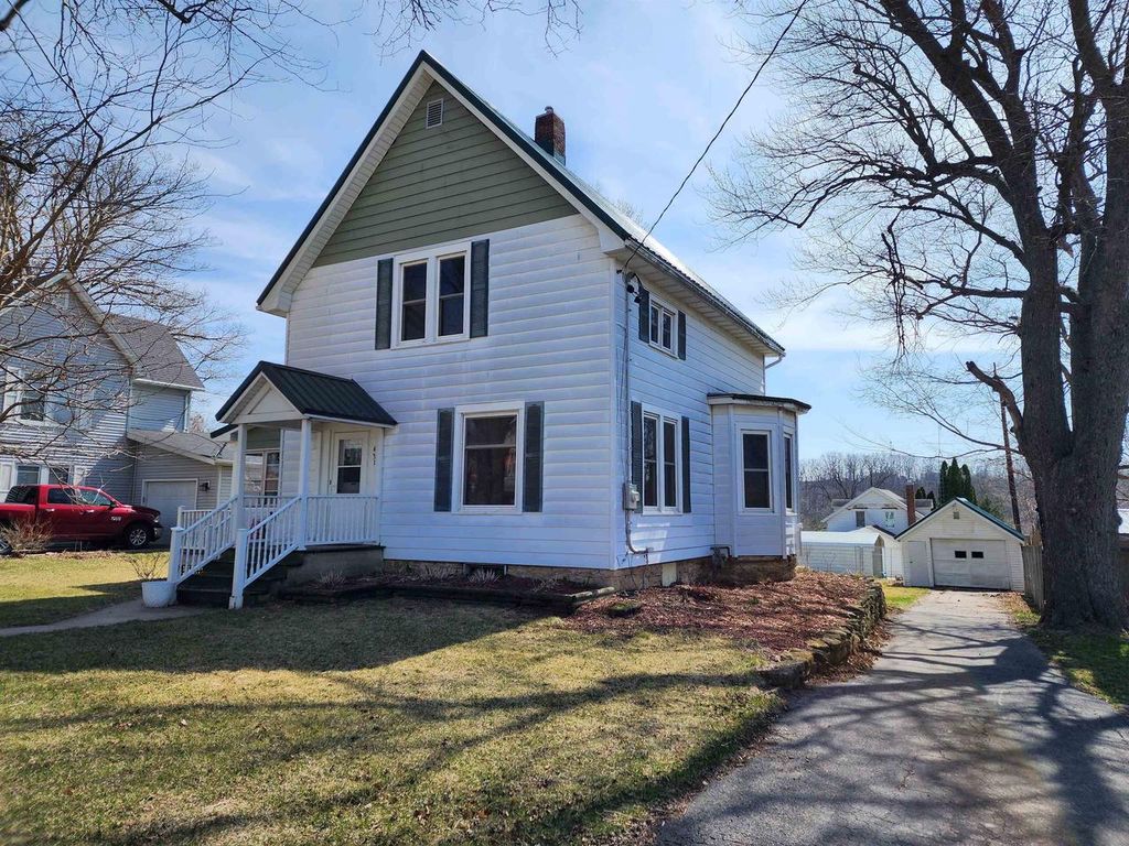 Photo of 431 E Cornelia STREET, Darlington, WI 53530 (MLS # 2018942)