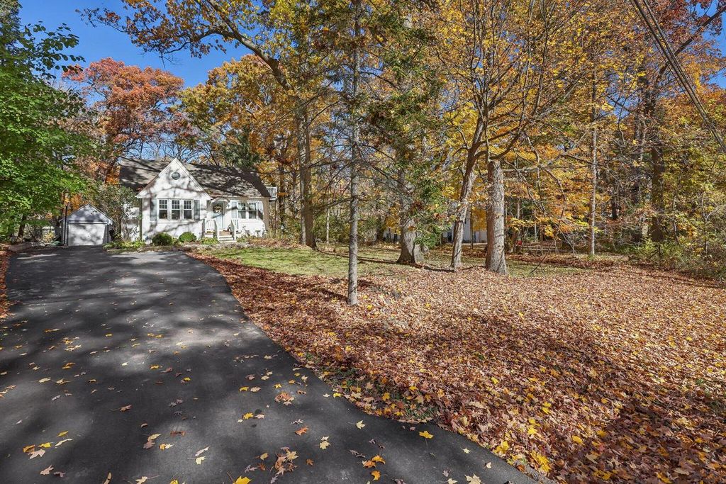 Photo of 13008 W Meadow LANE, New Berlin, WI 53151 (MLS # 1941890)