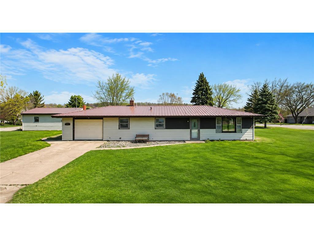 Photo of 202 7th STREET, Pepin, WI 54759 (MLS # 7122202)