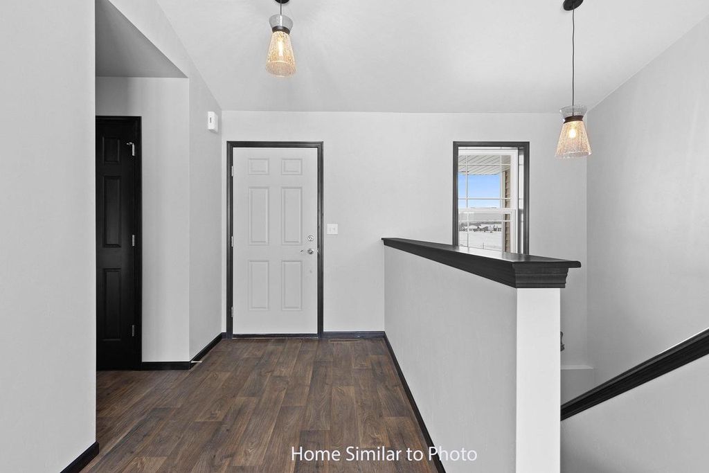 Photo of 1929 Huffcutt LANE, Waupaca, WI 54981 (MLS # 50320243)