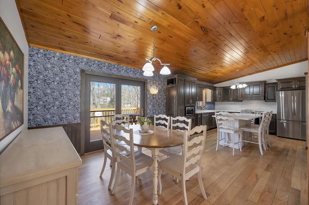 Photo of 371 Wesley AVENUE, Green Bay, WI 54302 (MLS # 50324098)