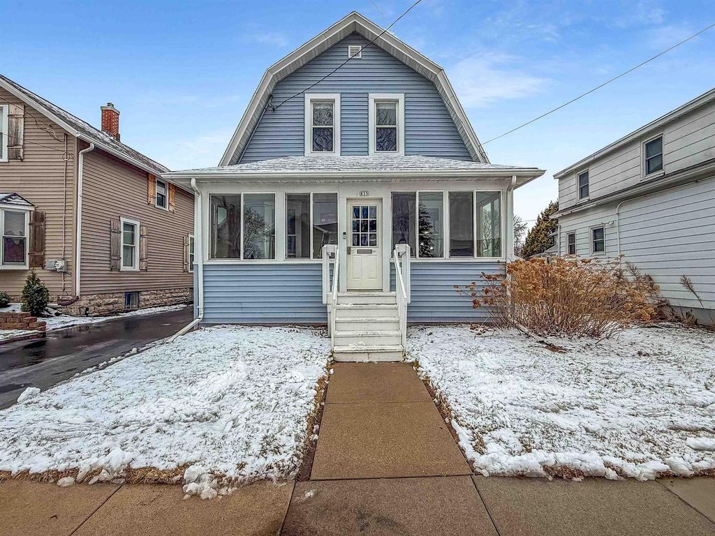 Photo of 835 Winnebago AVENUE, Oshkosh, WI 54901 (MLS # 50321724)